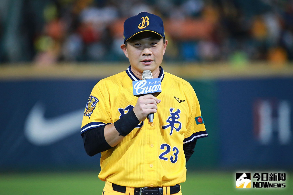 中信兄弟彭政閔在新莊棒球場最後一戰。 圖／記者葉政勳攝 , 2019.09.18