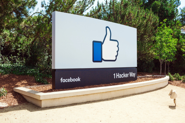 Facebook近期宣布成立獨立的監督委員會，將負責審查該公司旗下的社群平台內容 圖：翻攝自Facebook官網