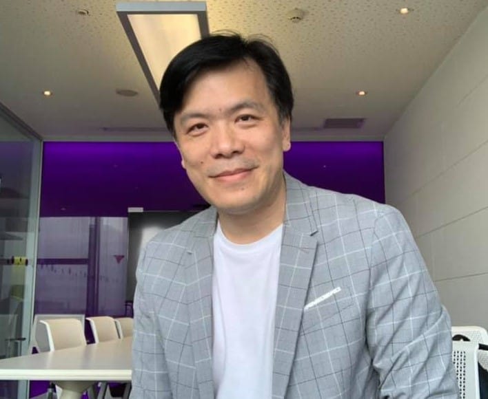 總統蔡英文的博士論文爭議引起關注，世新大學副校長游梓翔在臉書質疑蔡總統的博士論文為何怕被看，認為她應該向社會大眾解釋。 圖 : 翻攝自游梓翔臉書