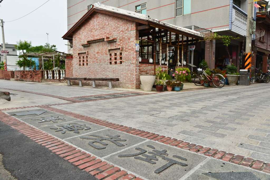 菁寮因電視劇《俗女養成記》爆紅，許多戲迷前來朝聖。 圖：台南市政府／提供