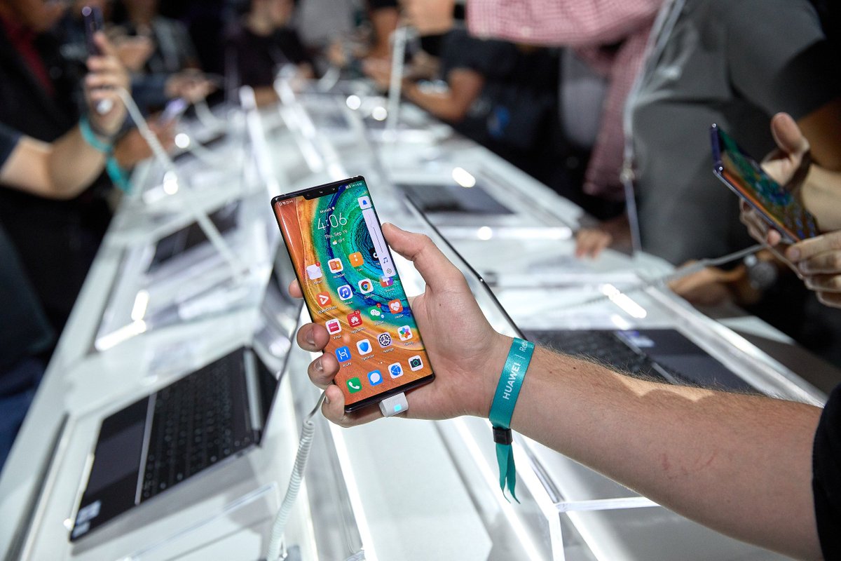 研究調查機構TrendForce最新報告指出，明年5G手機陸續上市，中國大陸品牌的5G手機產量將占市場約6成左右。圖為示意圖。 圖：翻攝自華為推特