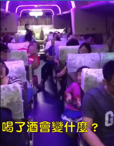 老師校外教學時，逗趣向小朋友來場機會教育，問「喝了酒會變什麼？」 圖：擷自打馬悍將粉絲團臉書