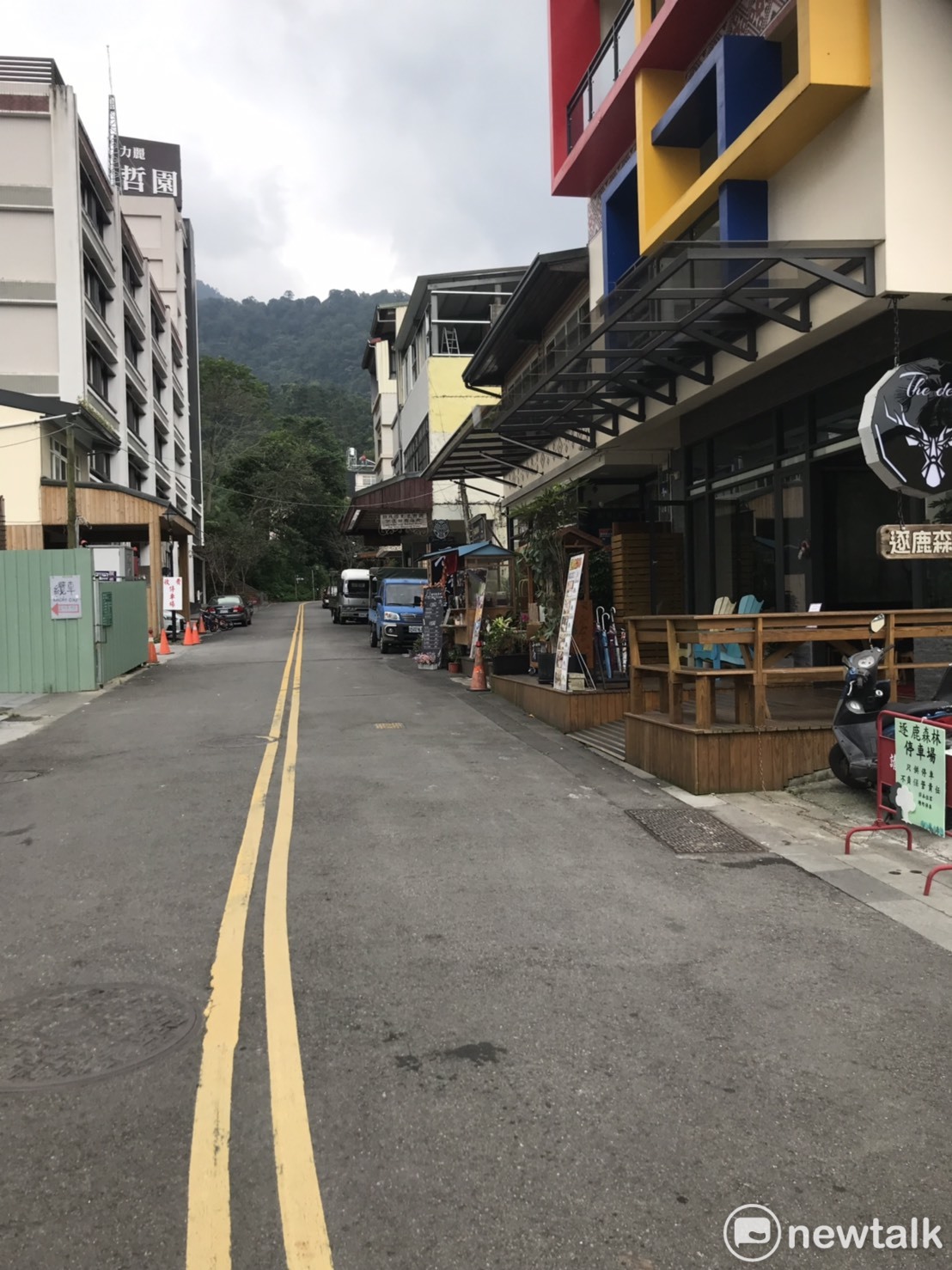 日月潭的大街上，見不到幾個人影。 圖 : Morgan/提供