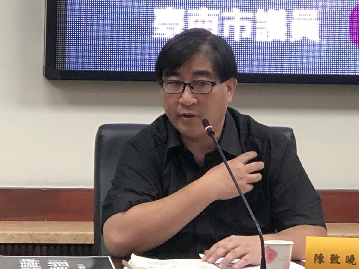 反南鐵東移全線自救聯合會長陳致曉的競選訴求直接嗆明要以拉下賴清德子弟兵為訴求。 圖／黃博郎攝