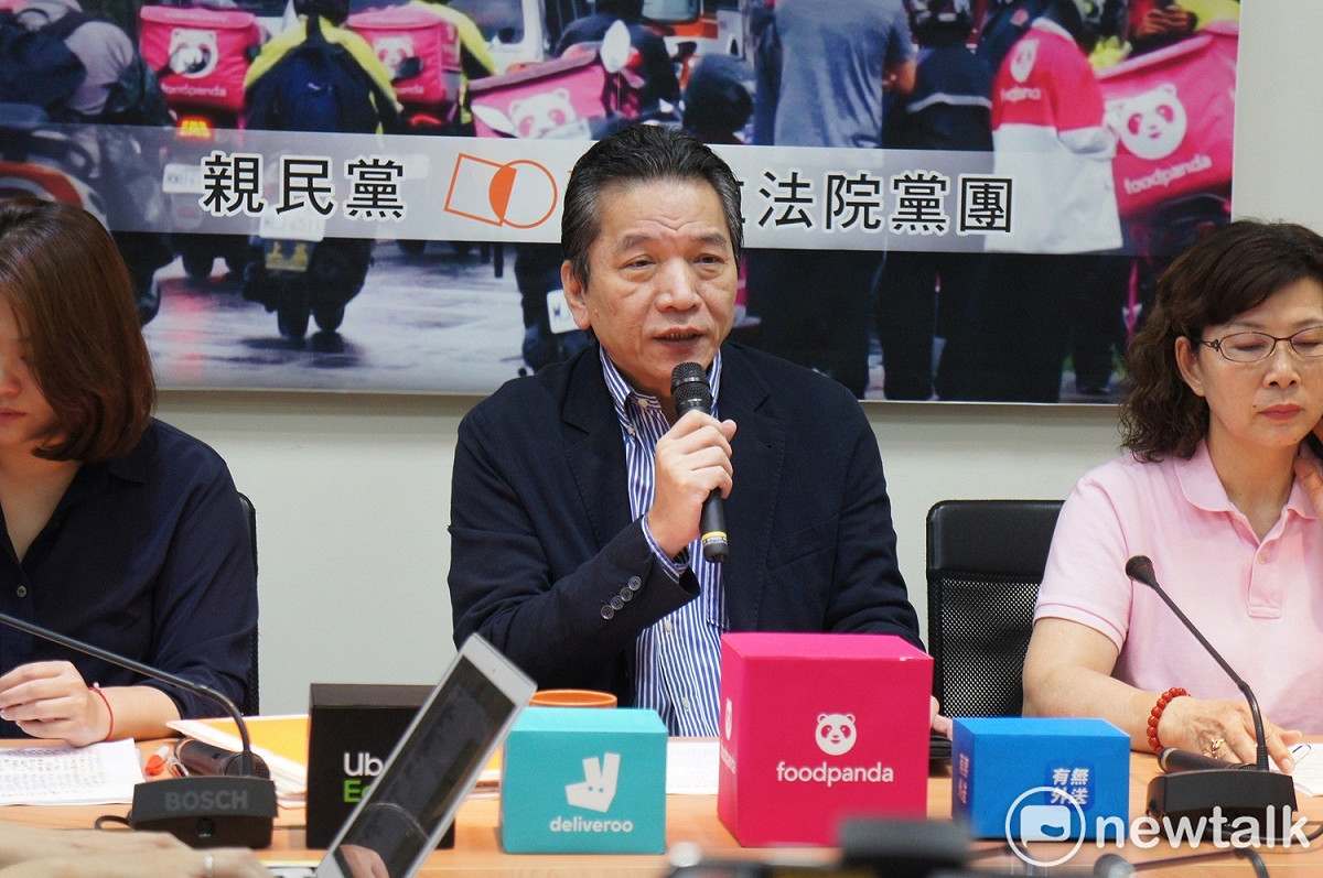 親民黨祕書長李鴻鈞。 圖：黃建豪/攝