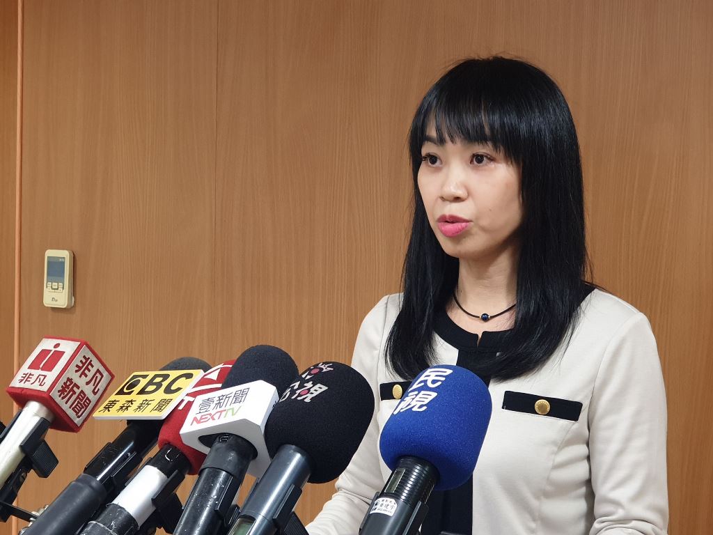 高雄地方法院庭長莊珮君今天發佈慶富獵雷艦詐貸案 ，陳慶男一審重判25年。 圖/孫家銘攝