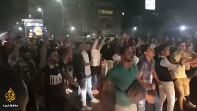 埃及連日來爆發罕見地反政府示威，要求總統塞西（Abdel Fattah el-Sisi）下台。 圖：翻攝Youtube
