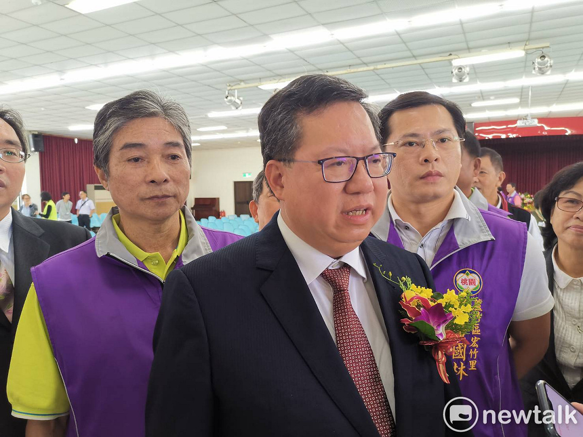 鄭文燦說明復興區今天放再放颱風假，是區長依據氣象資料決定， 圖：林昀真／攝