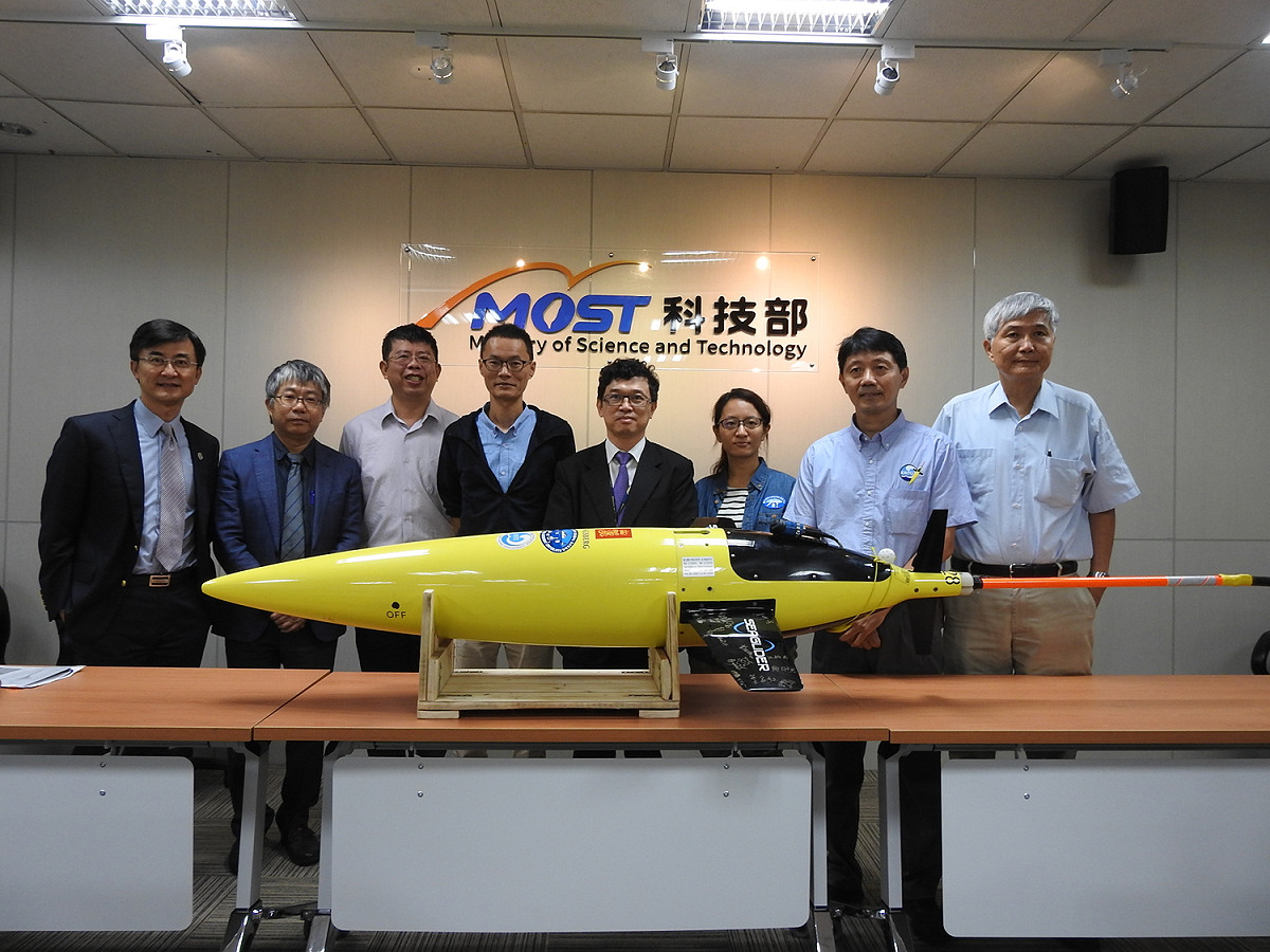 台灣大學海洋研究所團隊，透過水下滑翔機Seaglider觀測黑潮，成果獲國際肯定。 圖：科技部提供