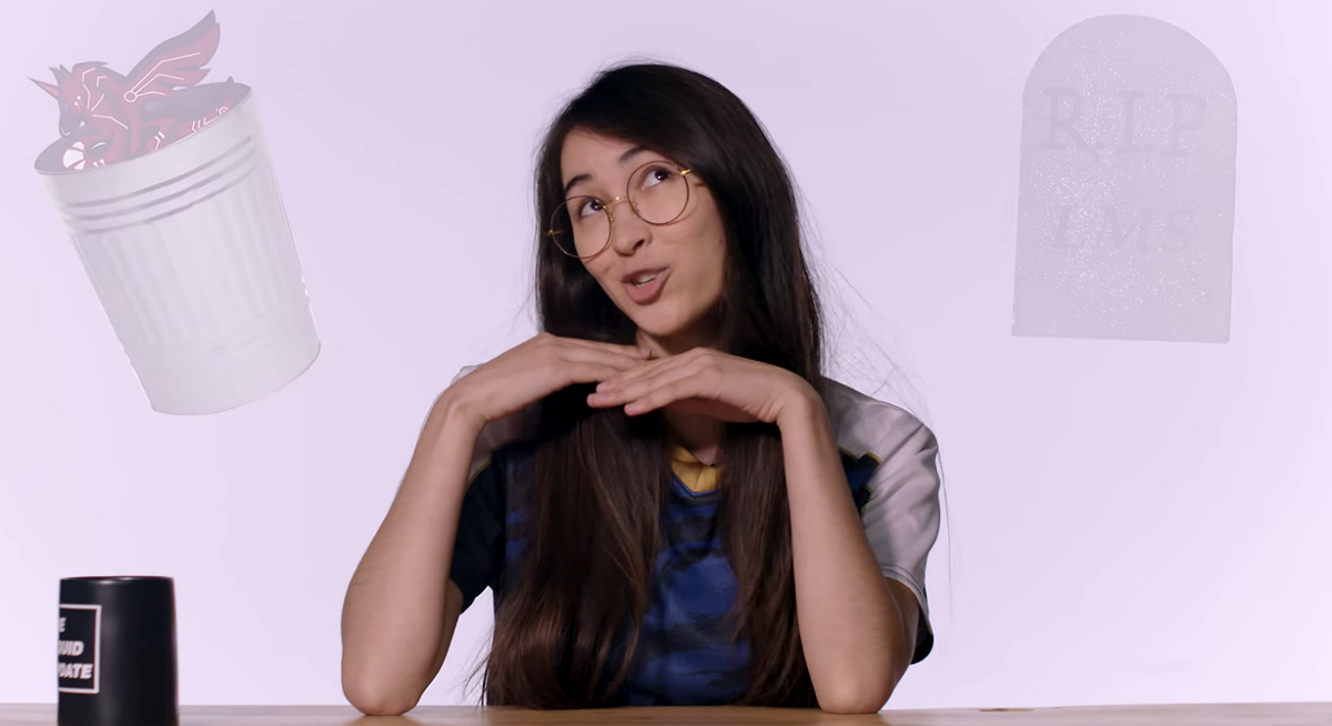 北美正妹主持人Ovilee May演唱自製版本的世界賽主題曲。 圖：翻攝自Youtube