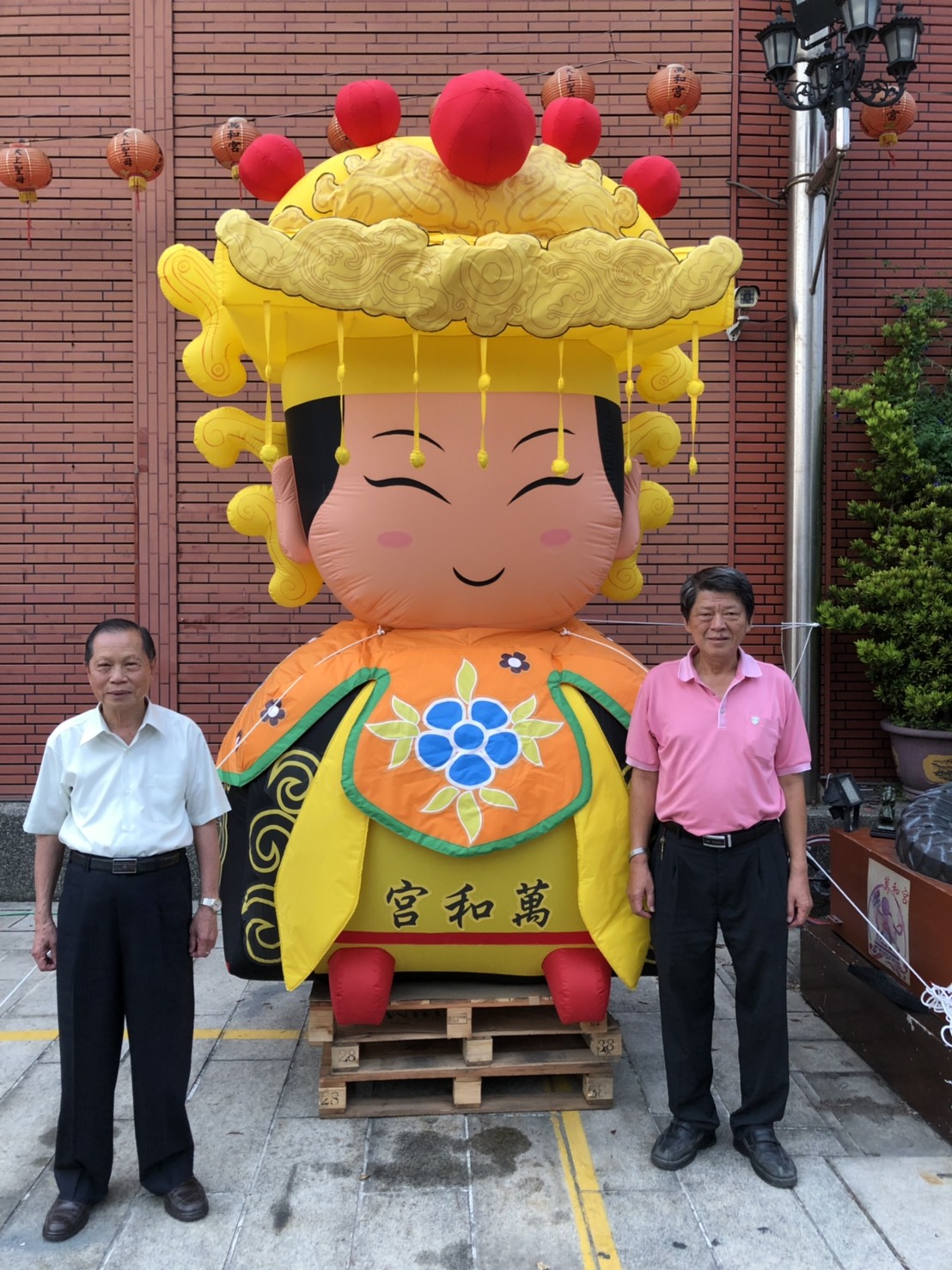 萬和宮配合335週年慶特別作媽祖 Q版公仔，將加入遶境陣頭行列。 圖：萬和宮/提供