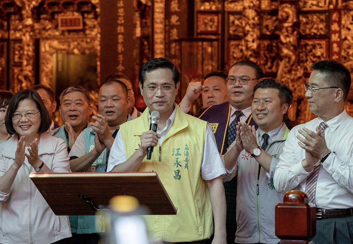 民進黨立委江永昌獲蔡英文總統加持，且整合綠營在地勢力，連任後勢看好。 圖：新北市議員張志豪提供