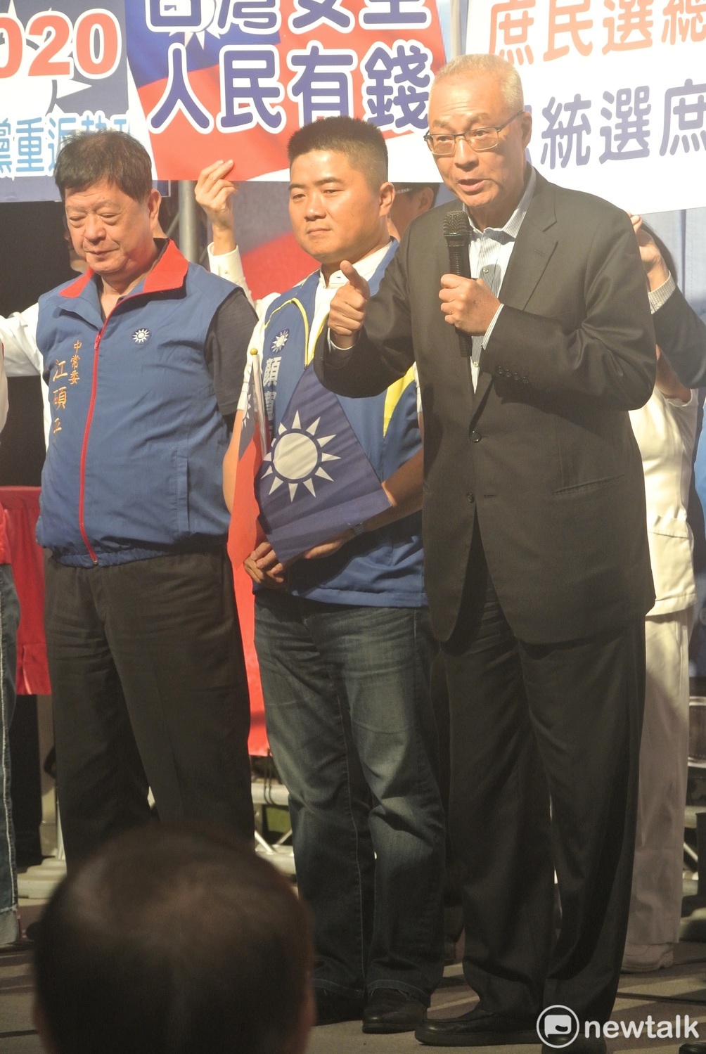 吳敦義說立委要衝上60席才保險，免得有人「半暝吃西瓜，透早就反症」。 圖:唐復年/攝