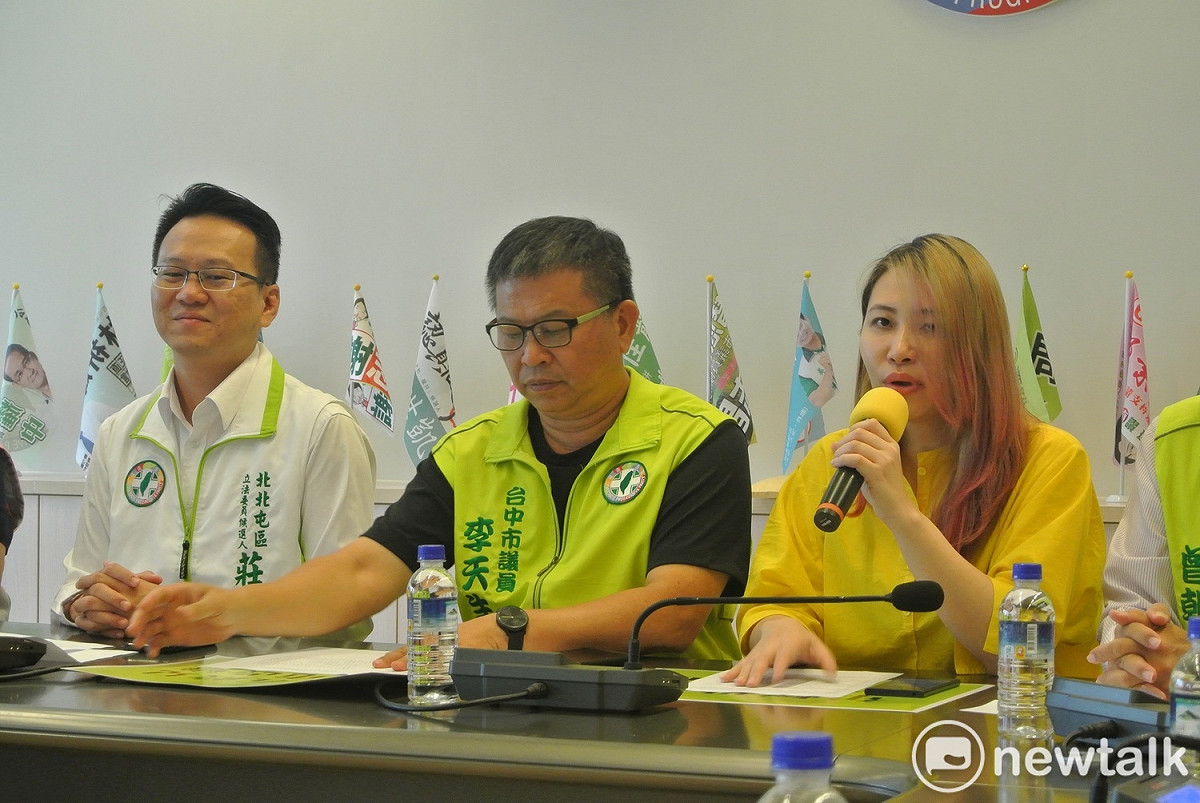 民進黨市議員賴佳微批評盧秀燕上任後對北區毫無建設。 圖 : 唐復年/攝