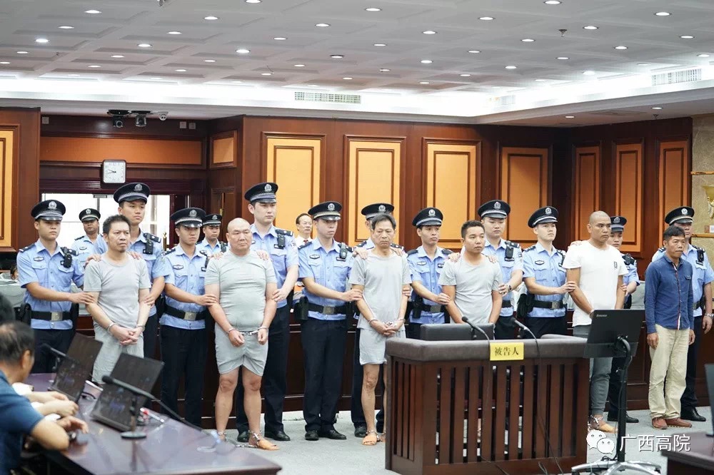 6名被告分別為覃佑輝、奚廣安、莫天祥、楊康生、楊廣生、凌顯四。 圖：翻攝自廣西高院