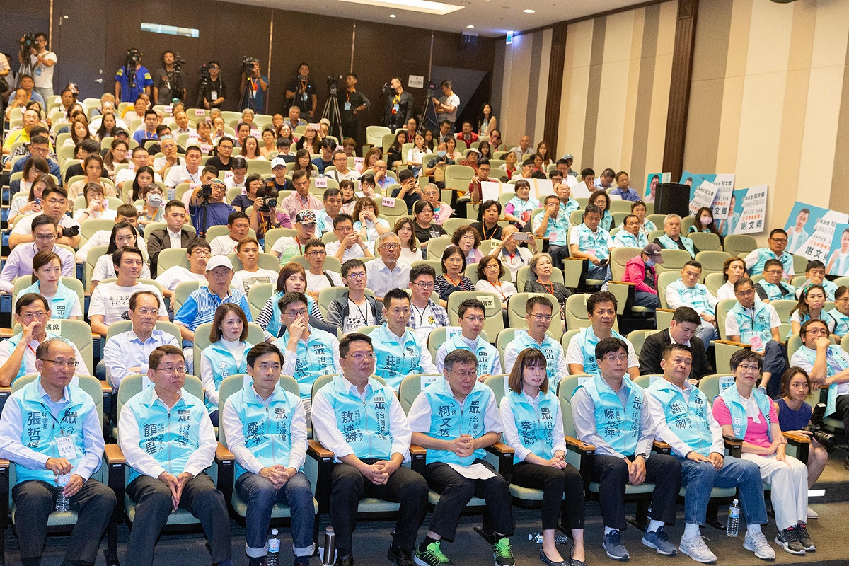 台灣民眾黨今 (20) 天公布第二波區域立委候選人共計10名。 圖：台灣民眾黨／提供