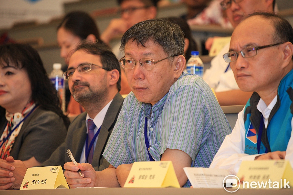 柯文哲表示自己不會參選不分區立委，「因為那個沒意義」。 圖：林昀真/攝