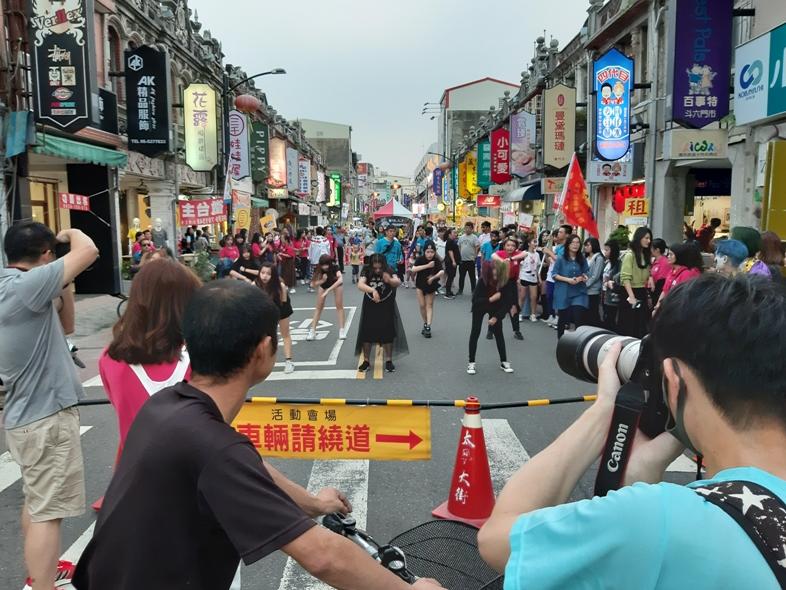 斗六太平老街封街舉辦萬聖節年華 圖/轉載自串樓口