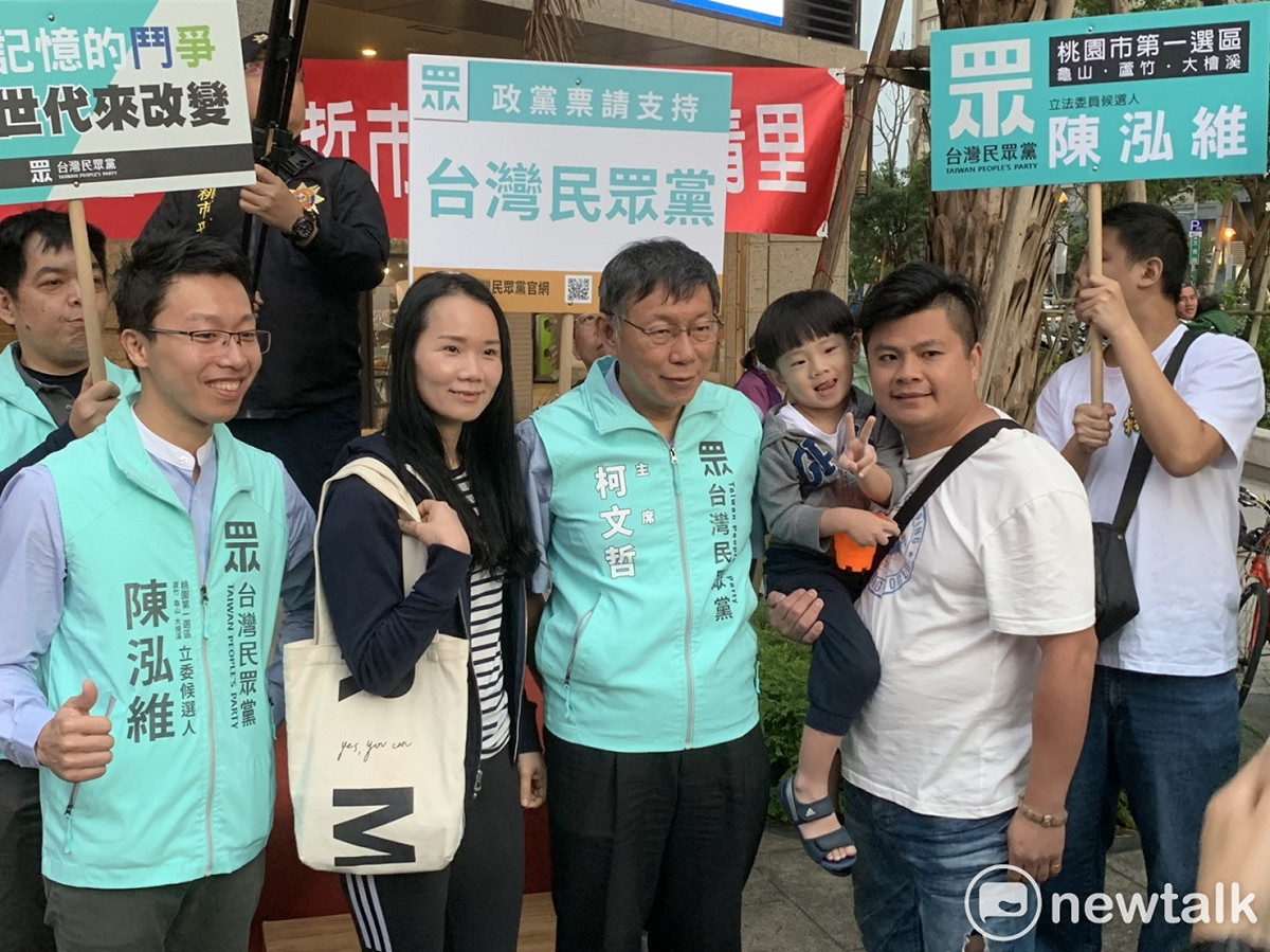 柯文哲認為政治上還是要務實處理，政治人物不應亂開政策支票。 圖：林昀真／攝