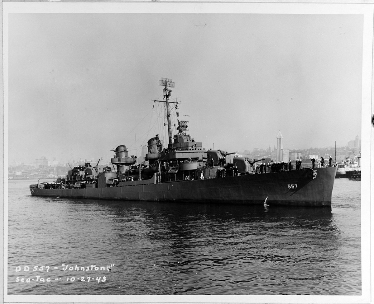 美軍驅逐艦「約翰斯頓號」1943年3月下水，二戰期間參與多場戰事，相當勇猛，獲得6枚戰鬥之星。 圖：翻攝自美國海軍與遺產文化部