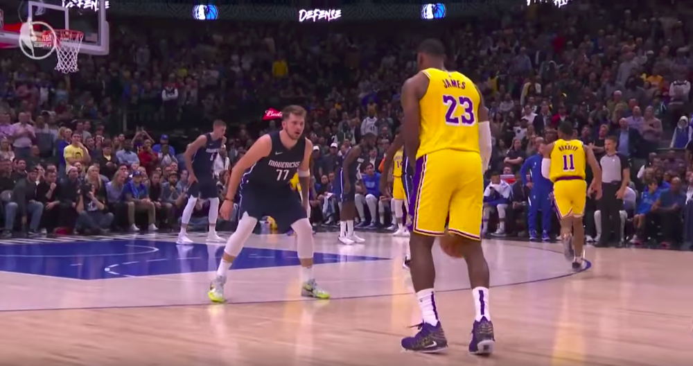 獨行俠「歐洲金童」Luka Doncic(左)、湖人「詹皇」LeBron James。 圖：擷取自Youtube