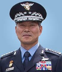 南韓國防部長鄭景斗。 圖 : 翻攝自維基百科