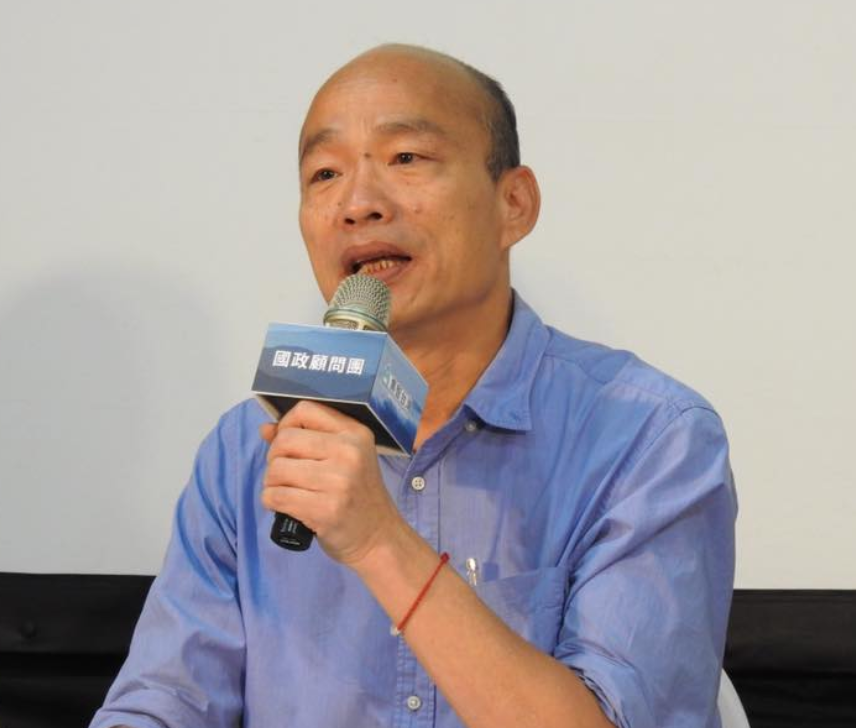 韓國瑜日前拋出「免費出國交換一年」、「就學貸款免利息」等政策，引起各界廣泛討論。 圖：翻攝自韓國瑜臉書