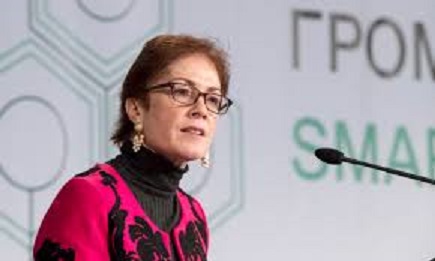 前美國駐烏克蘭大使尤凡諾維契（Marie Yovanovitch）告訴3個委員會的調查人員，她受到保守派媒體和川普親信的攻擊，對方質疑她對川普的忠誠。 圖 : 翻攝自ua.usembassy.gov