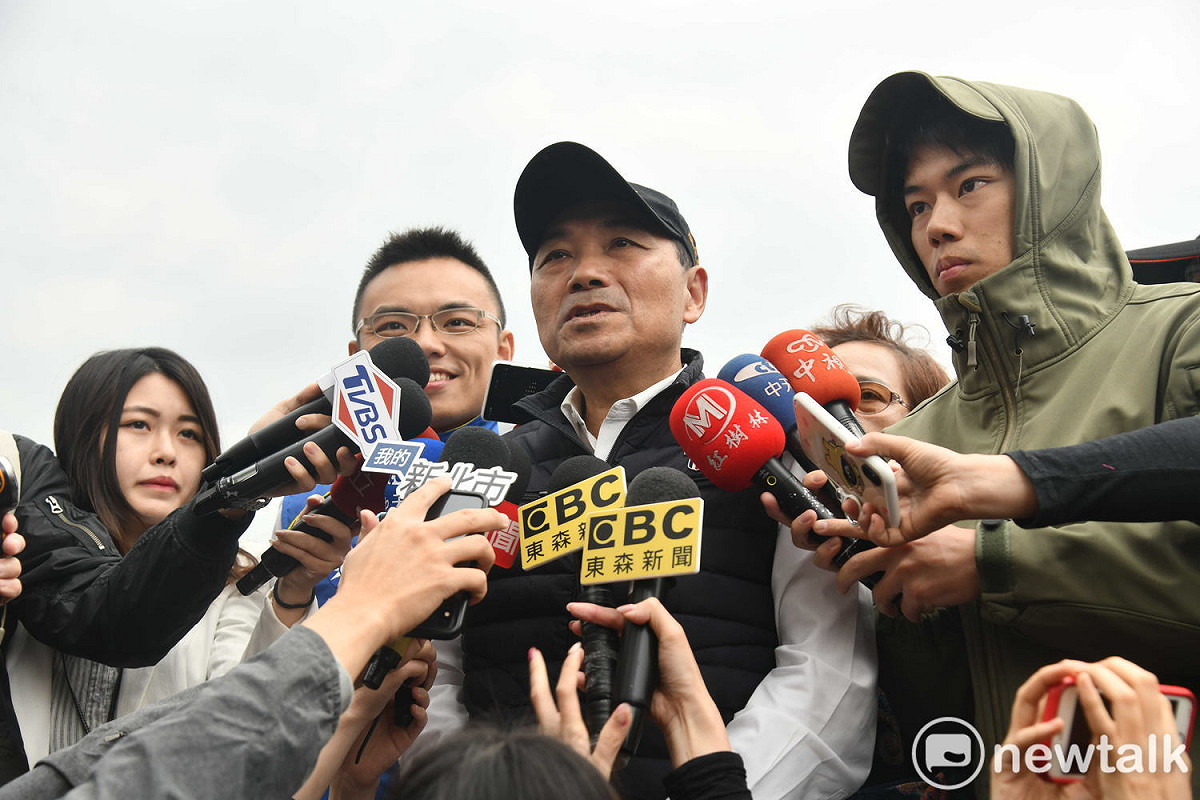 侯友宜說，上班期間他一定全力衝市政，但是下班後他也會把另一個角色扮演好。  圖：林昀真／攝
