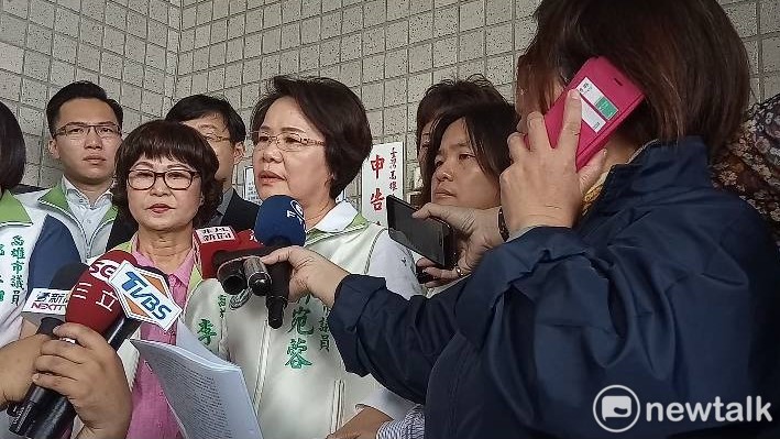 林宛蓉 （中）認為國民黨男性暴力不能容忍。 圖：孫家銘／攝