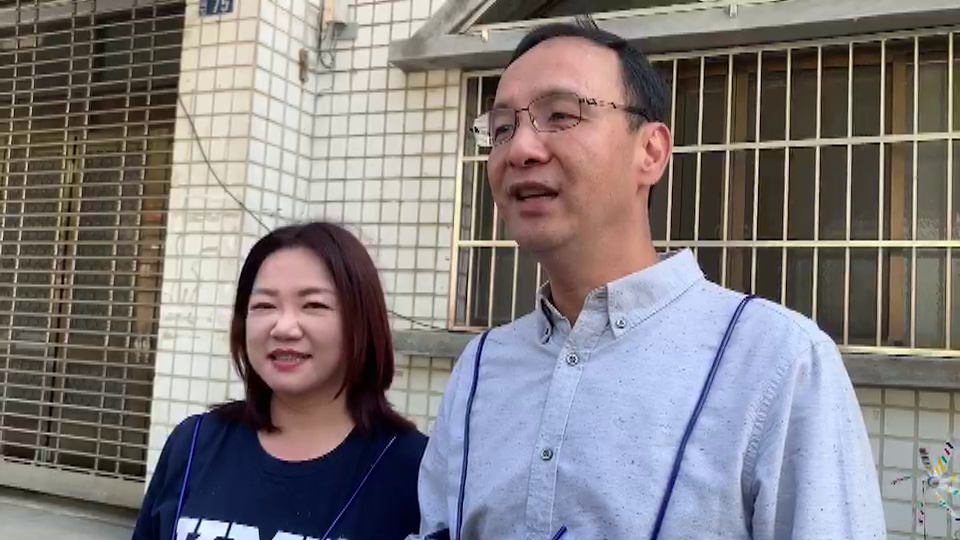 朱立倫說自己忙著全台助選，沒有需要找工作的問題。 圖：朱立倫辦公室／提供