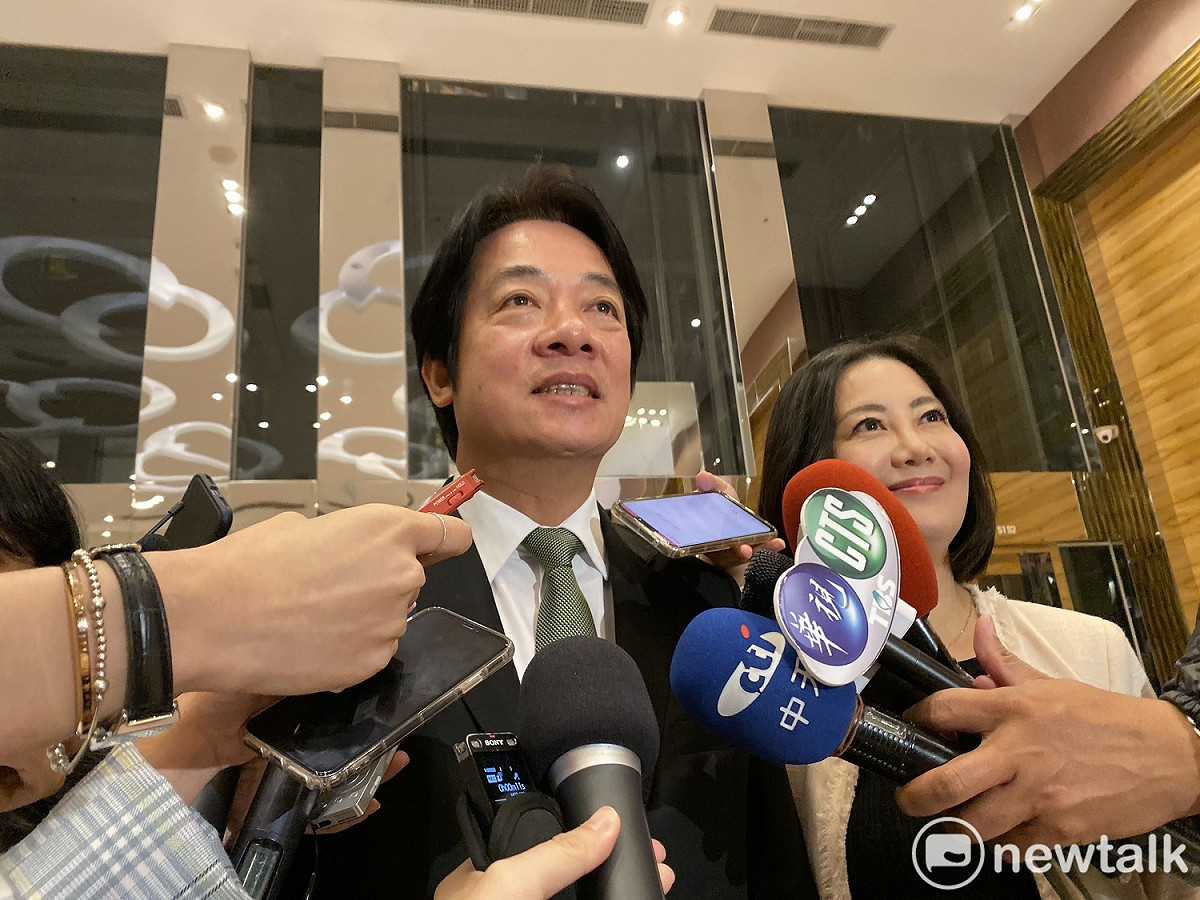 前行政院長賴清德（左）今日出席立委吳思瑤（右）感恩餐會。 圖：周煊惠 ／攝