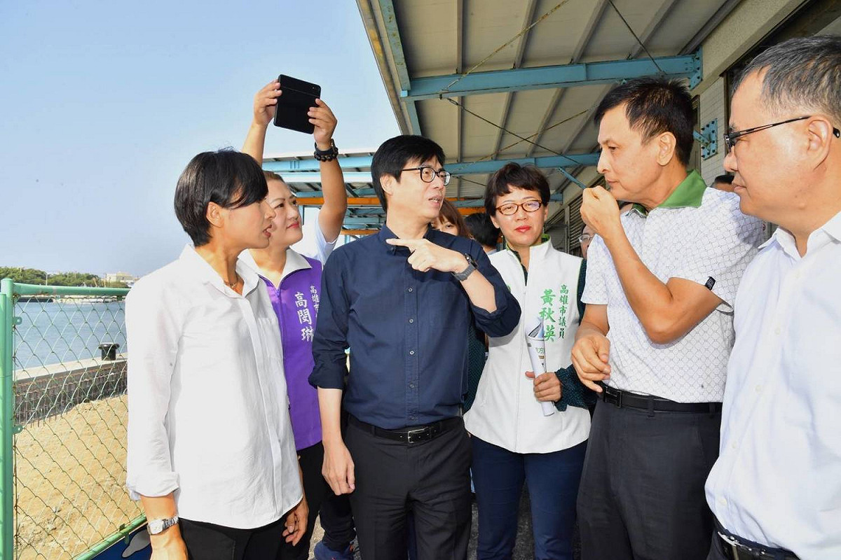 (右二)行政院副院長陳其邁。 圖：陳其邁辦公室／提供