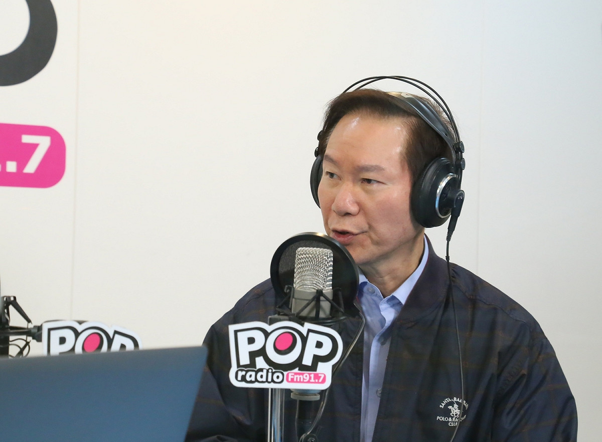 中華民國退休警察總會長耿繼文號召並串連退警於明（12）天下午上街，除了到台北地方法院抗議外，也將循「太陽花」模式占領行政院。 圖：《POP撞新聞》提供