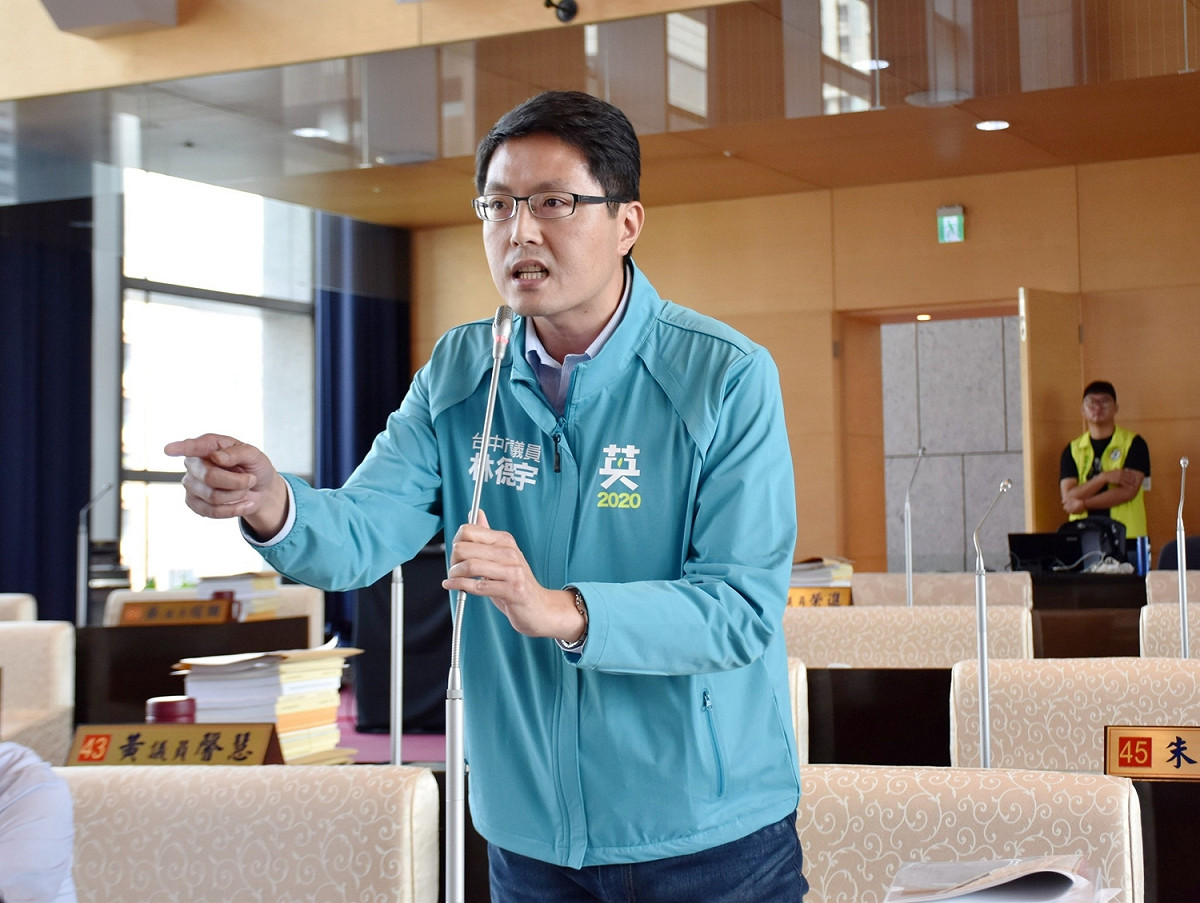 台中市議員林德宇要楊瓊瓔請假或辭職要想清楚。 圖 : 林德宇/提供