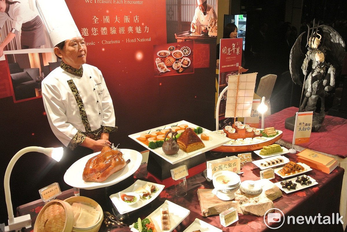 全國飯店推出的攤位。 圖：唐復年／攝