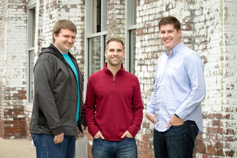 左起為 Beam Dental 共同創辦人 Dan Dykes、Alex Frommeyer 及 Alex Curry。 圖：取自Modern Healthcare