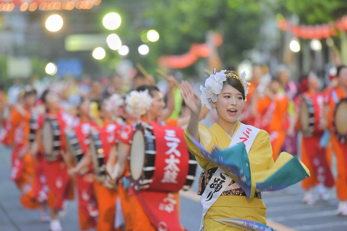 （影）花蓮街頭重現日本古代祭典 11/23遊行歡慶溫泉花車嘉年華