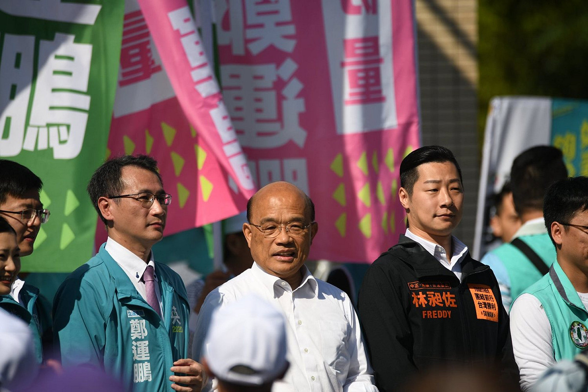 行政院長蘇貞昌怒批國民黨不分區名單「太嚇人」。 圖：擷自鄭運鵬臉書