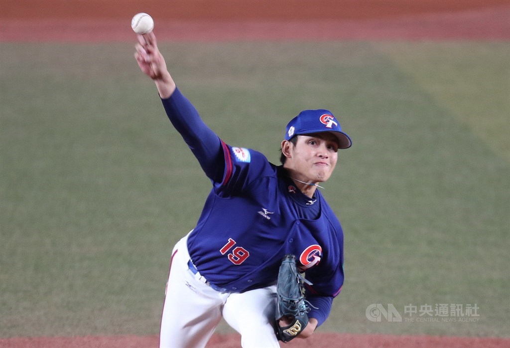 中華隊投手張奕17日獲第2屆世界12強棒球賽最佳先發投手。 圖：中央社提供