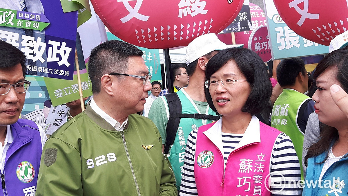 蘇巧慧表示，父親蘇貞昌只是太累，只要休息幾天，很快又可以和大家見面。 圖：林昀真／攝