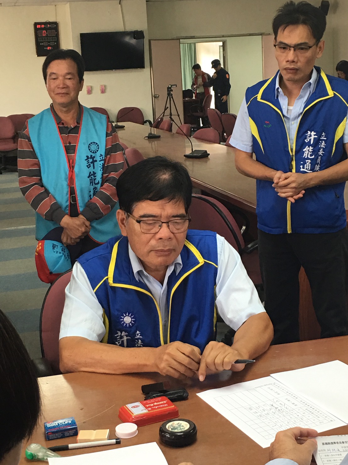 許能通登記參選嘉義縣第二選區（山區）立委。 圖：嘉義縣政府/提供