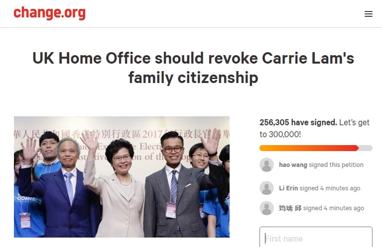 香港特首林鄭月娥（圖中）挨轟應對香港暴力負責，英國公民請願永久撤銷她與其家人英國籍。 圖：翻攝自Change.org網站