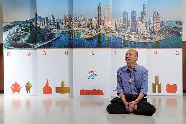 當選高雄市長一週年，韓國瑜晚間在臉書上發文強調「我不曾落跑」，並說他要選總統的理由是「只是為了實現我與高雄市民的君子之約」。 圖／翻攝自韓國瑜臉書