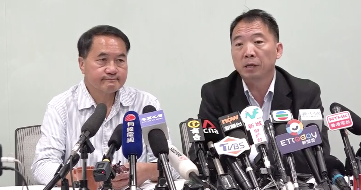 民主黨主席胡志偉 （右）及選舉委員會主席李永達（左）。 圖：翻攝立場新聞