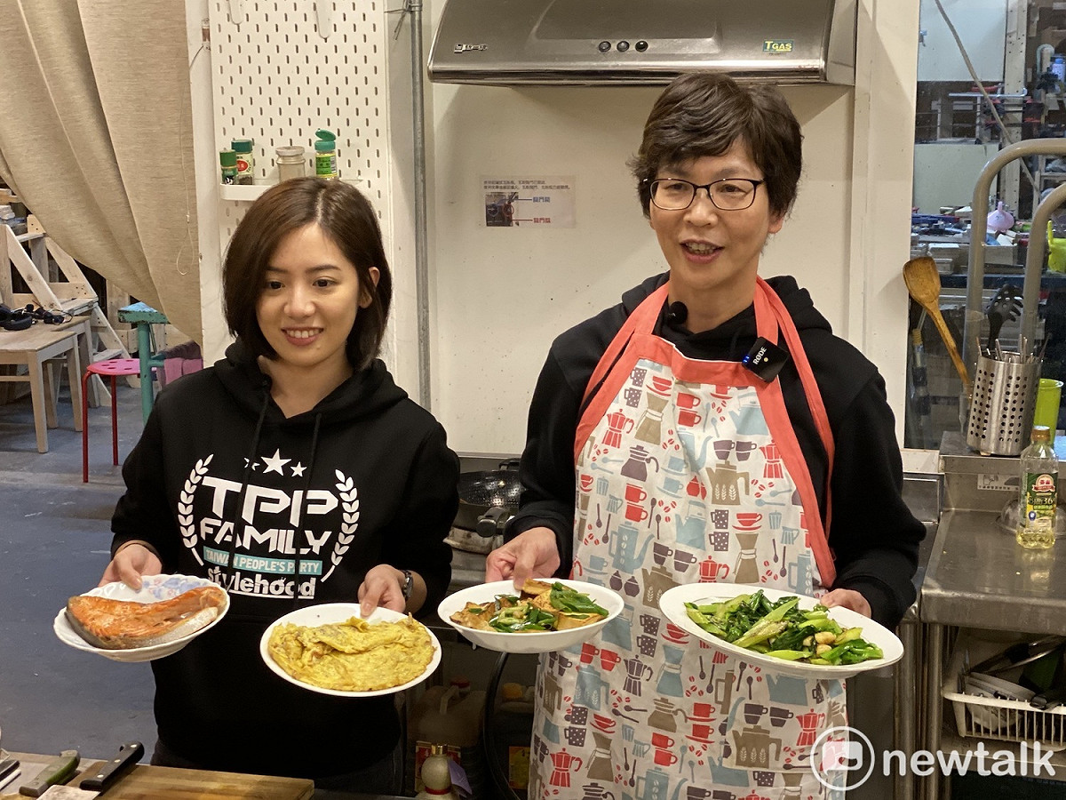 民眾黨不分區提名人蔡壁如、黃瀞瑩。 圖：周煊惠 ／攝