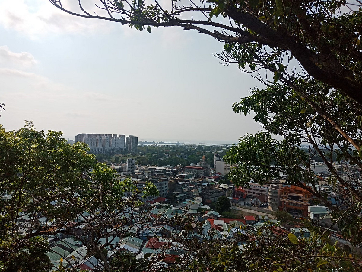 今（29）日水氣減少，北部及宜花高溫整天仍偏涼，民眾要適時調整穿著，留意早晚溫差大 圖：閻芝霖/提供