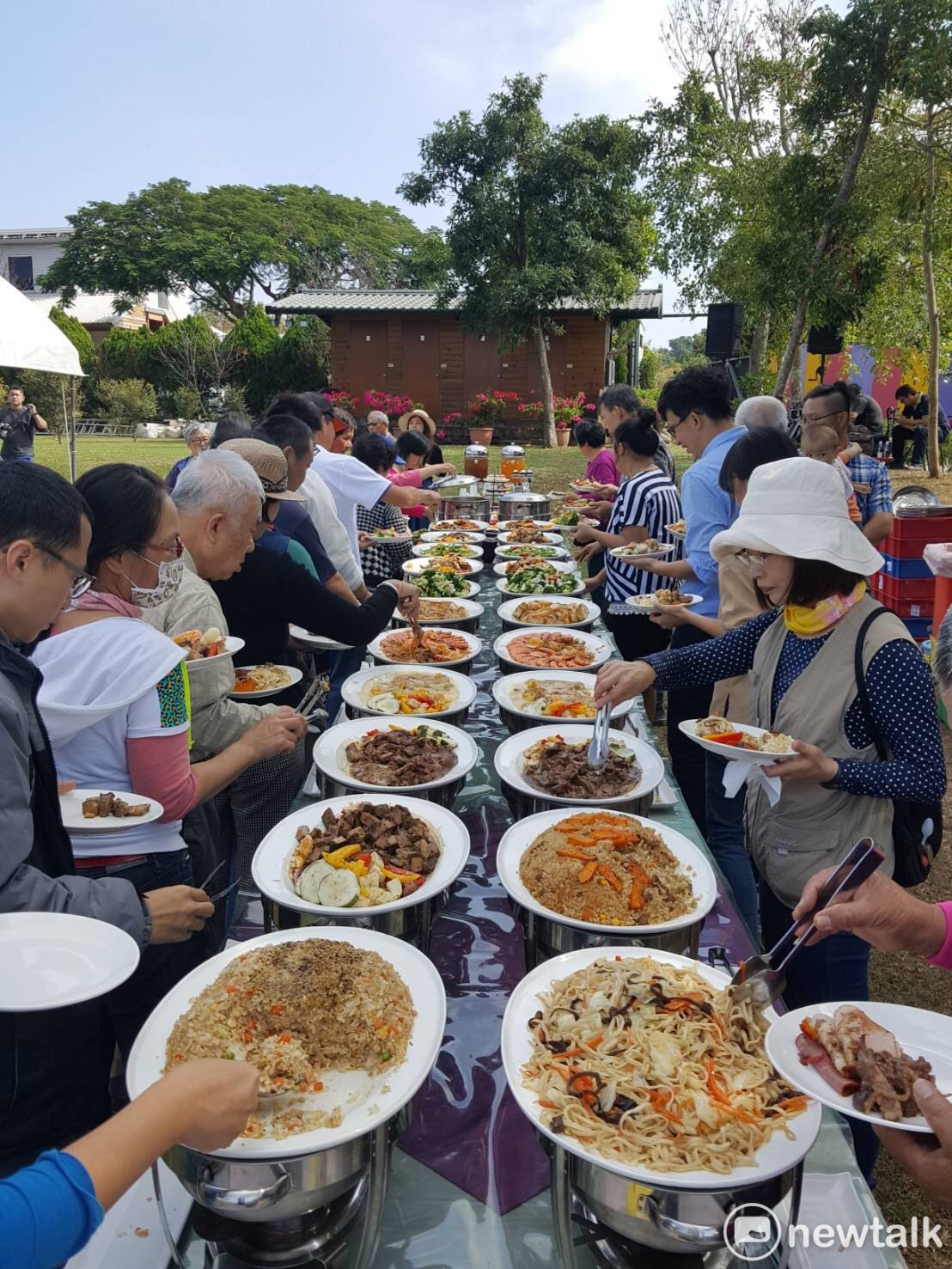 百人食農饗宴」 圖 : 唐復年/攝