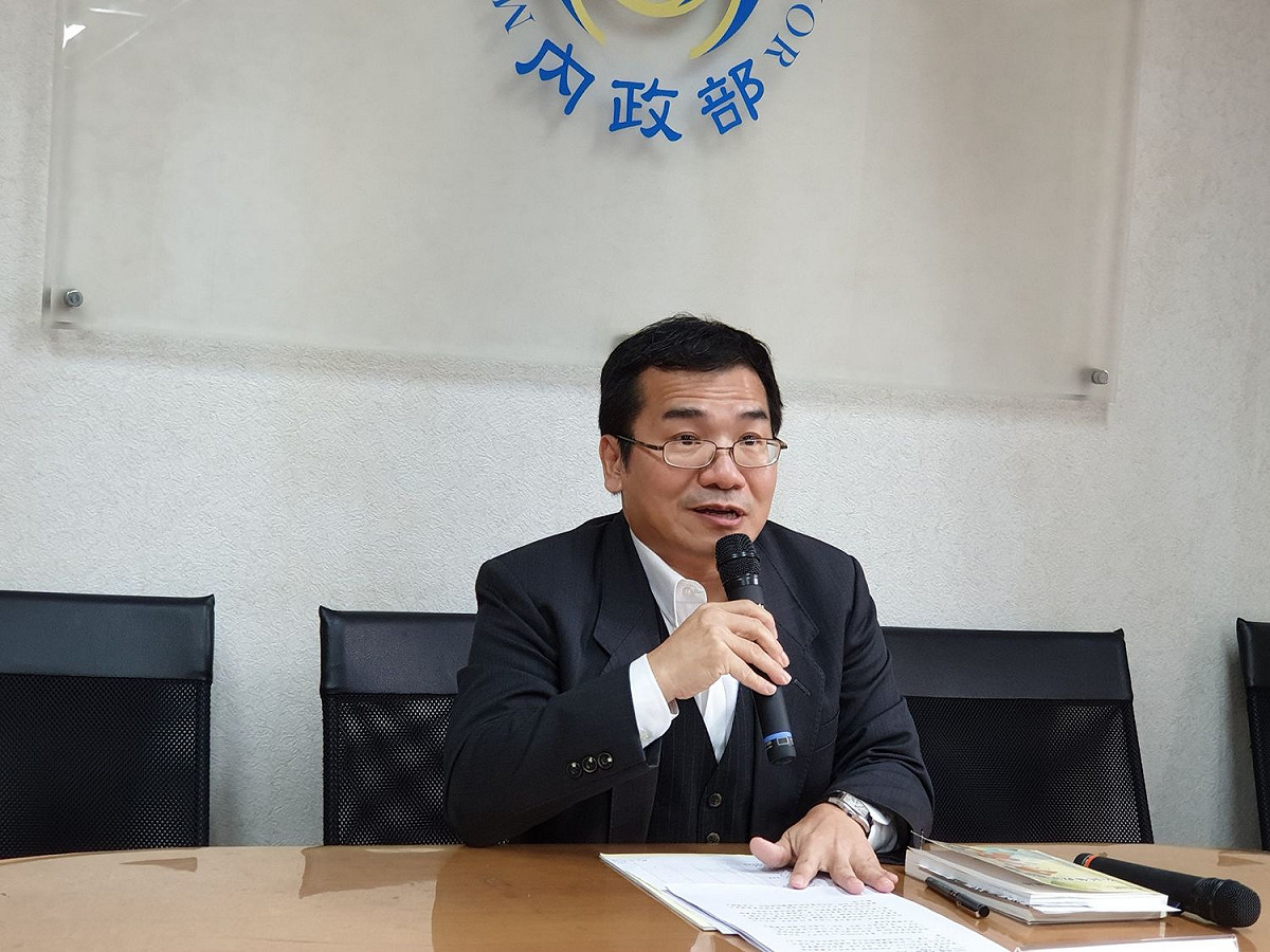 內政部民政司副司長鄭英弘 。 圖：內政部提供