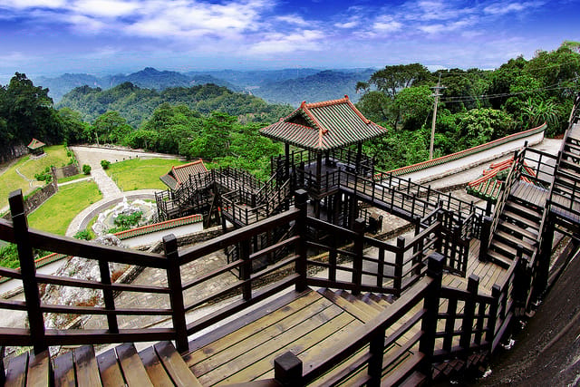 台灣南部相對溫暖，冬天時去泡溫泉、走步道非常適合。 圖：台南觀旅局／提供